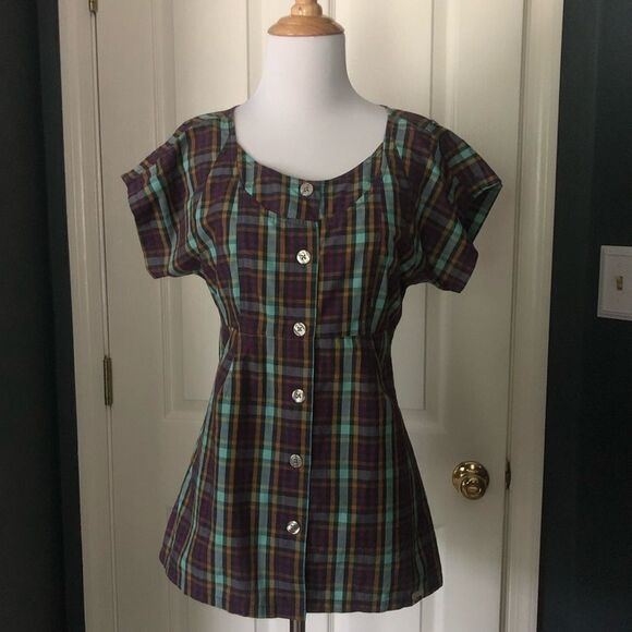 The North Face Plaid short sleeve button down - Picture 1 of 6